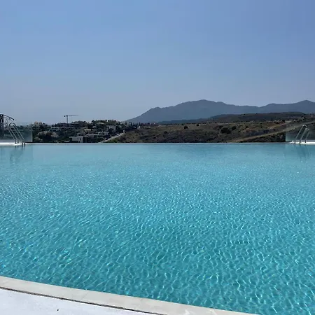 Luxury Seaview * 埃斯特波纳